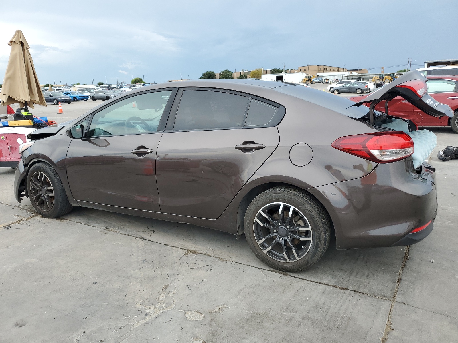 2017 Kia Forte Lx vin: 3KPFK4A78HE152716