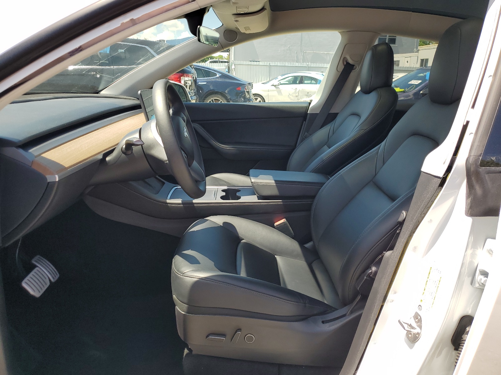 5YJYGDEF6MF216610 2021 Tesla Model Y