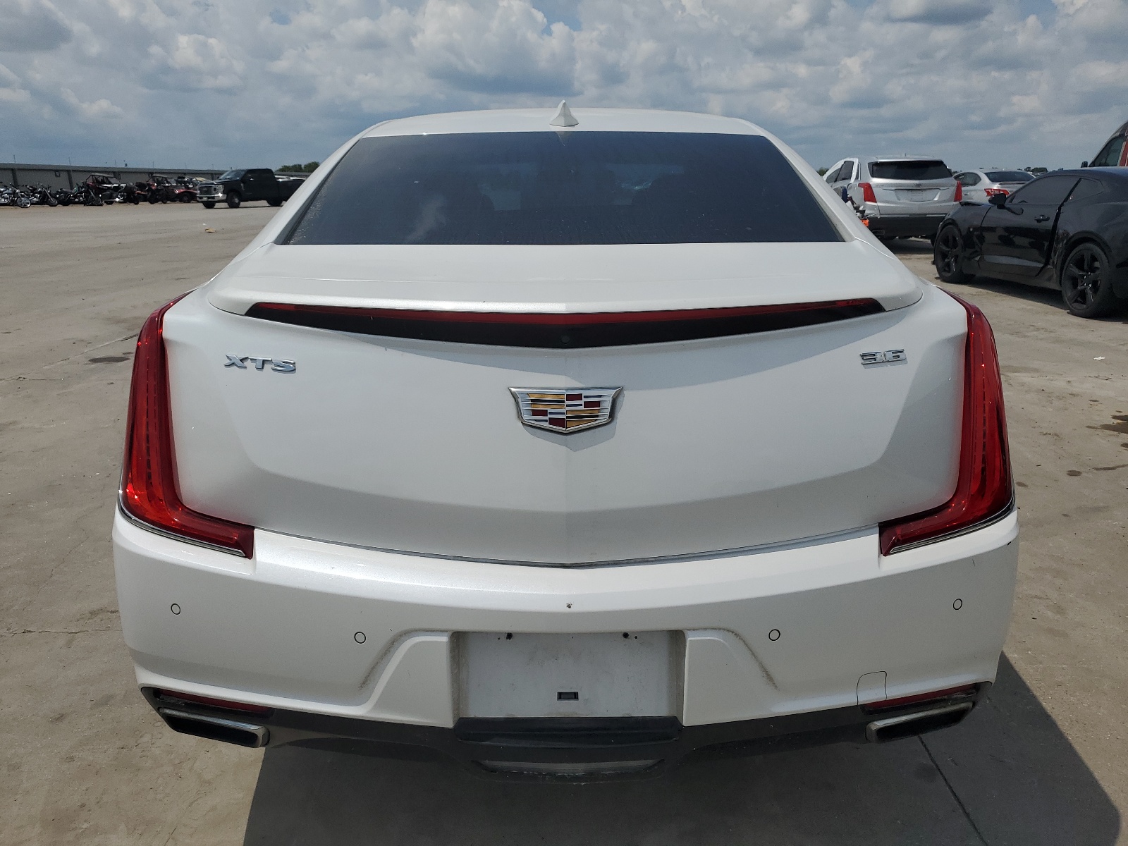 2G61M5S30J9142579 2018 Cadillac Xts Luxury