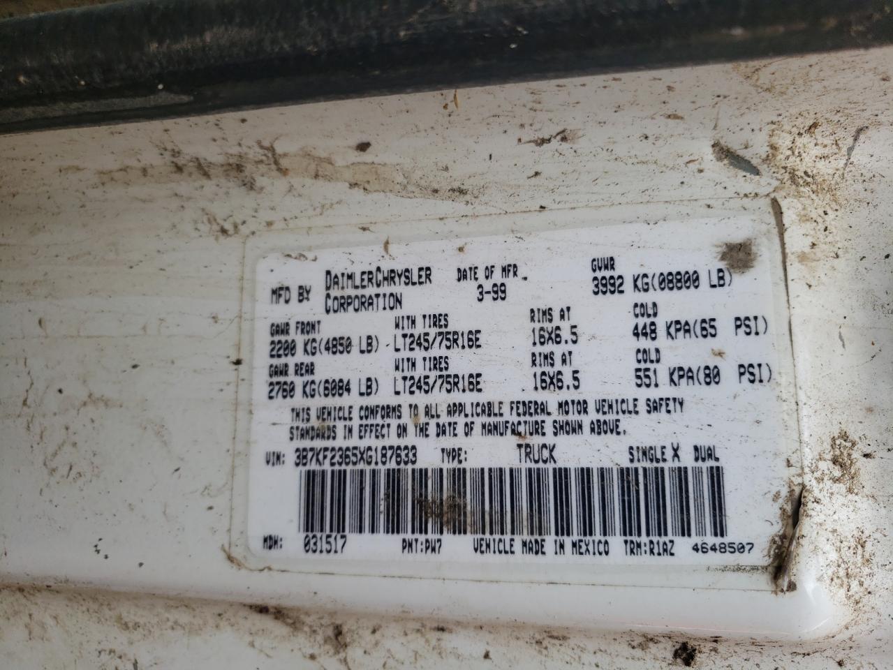 1999 Dodge Ram 2500 VIN: 3B7KF2365XG187633 Lot: 61501734