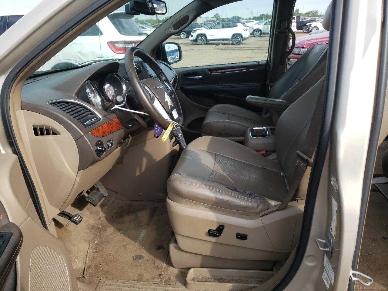 2012 Chrysler Town & Country Touring L VIN: 2C4RC1CG0CR250412 Lot: 64634014