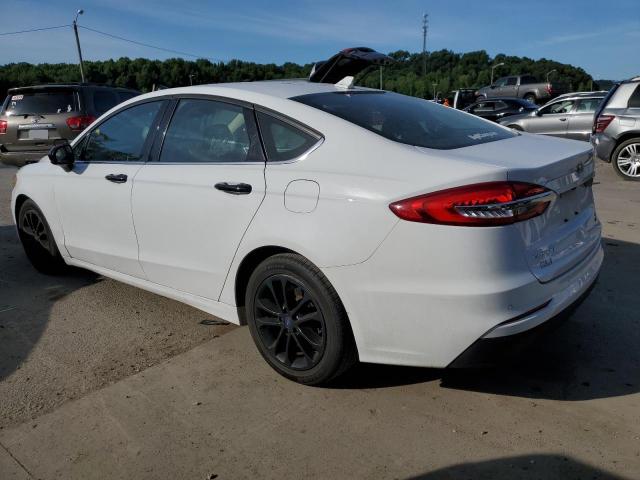 3FA6P0HD8LR136139 Ford Fusion SE 2