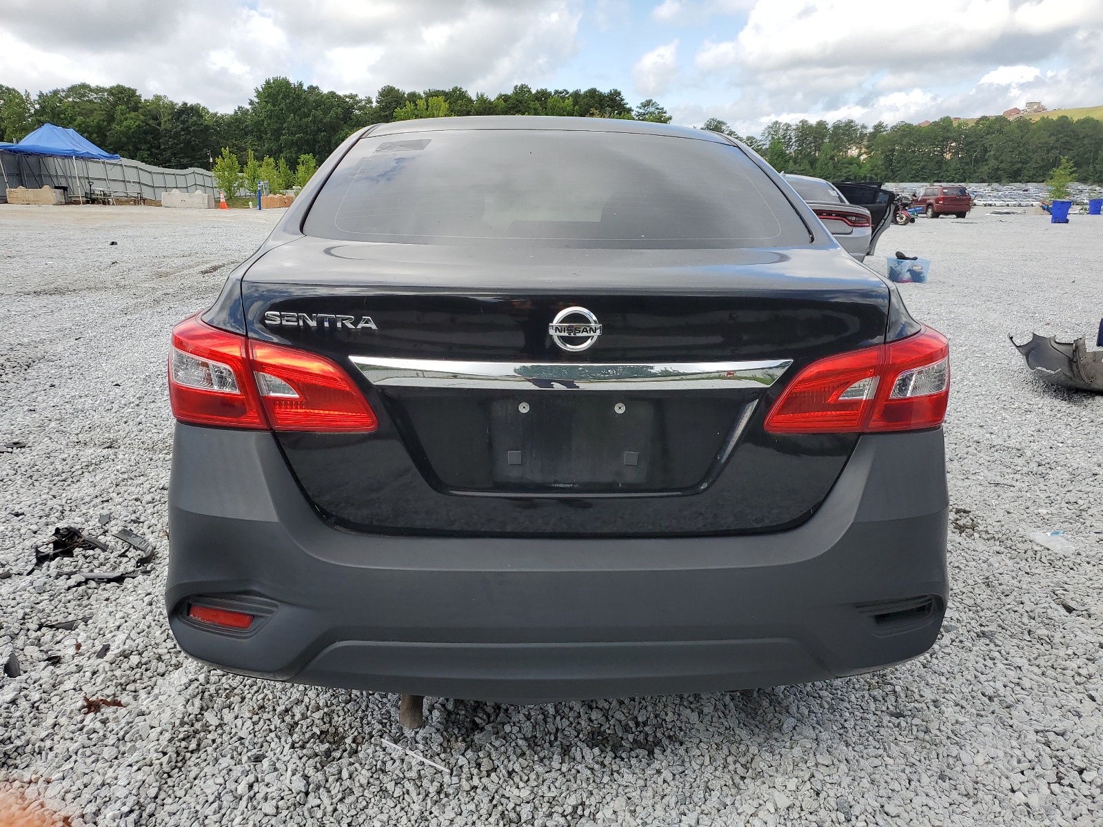 2018 Nissan Sentra S vin: 3N1AB7AP6JY240487