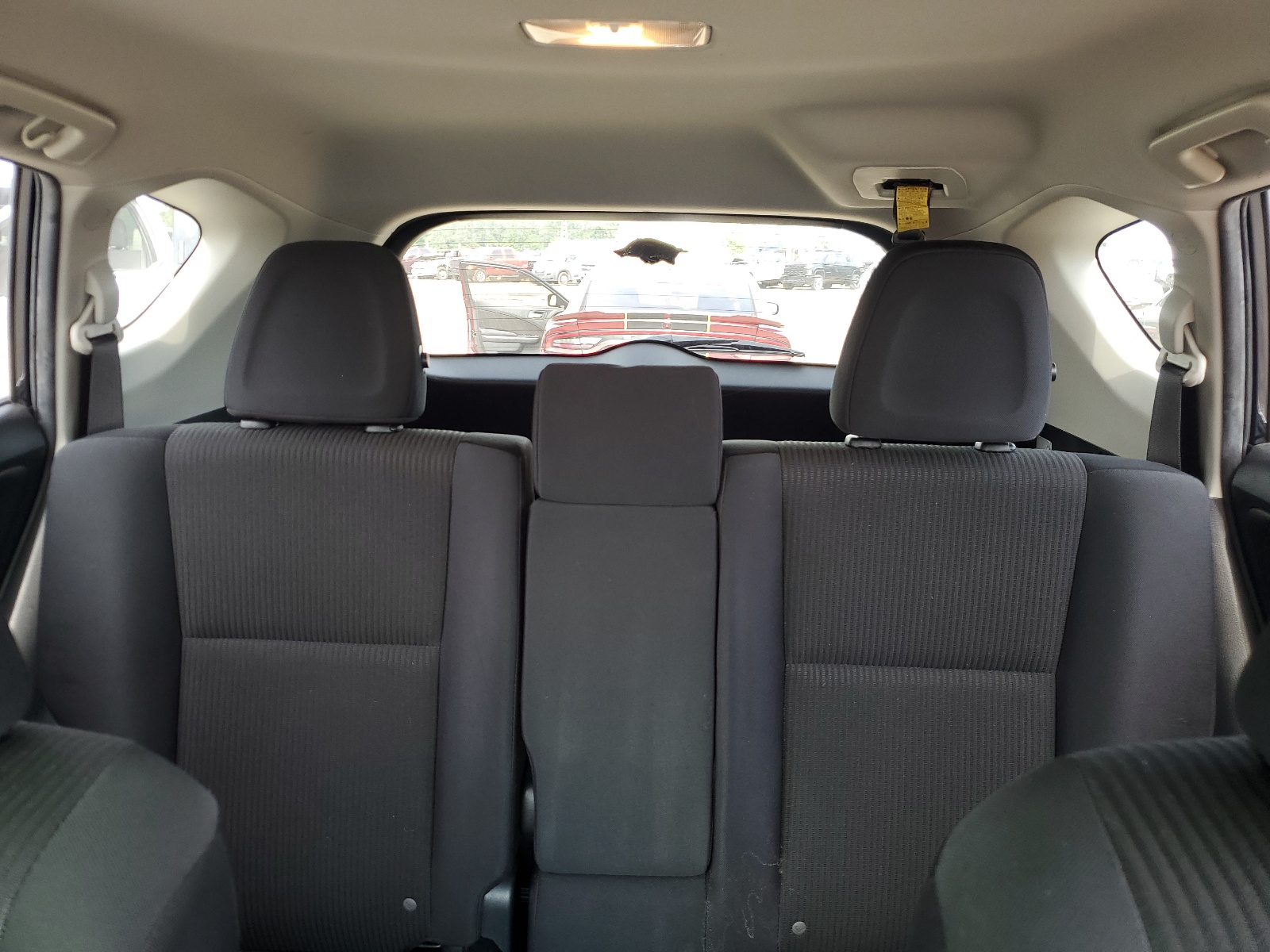 JTMZFREV3JJ173957 2018 Toyota Rav4 Le