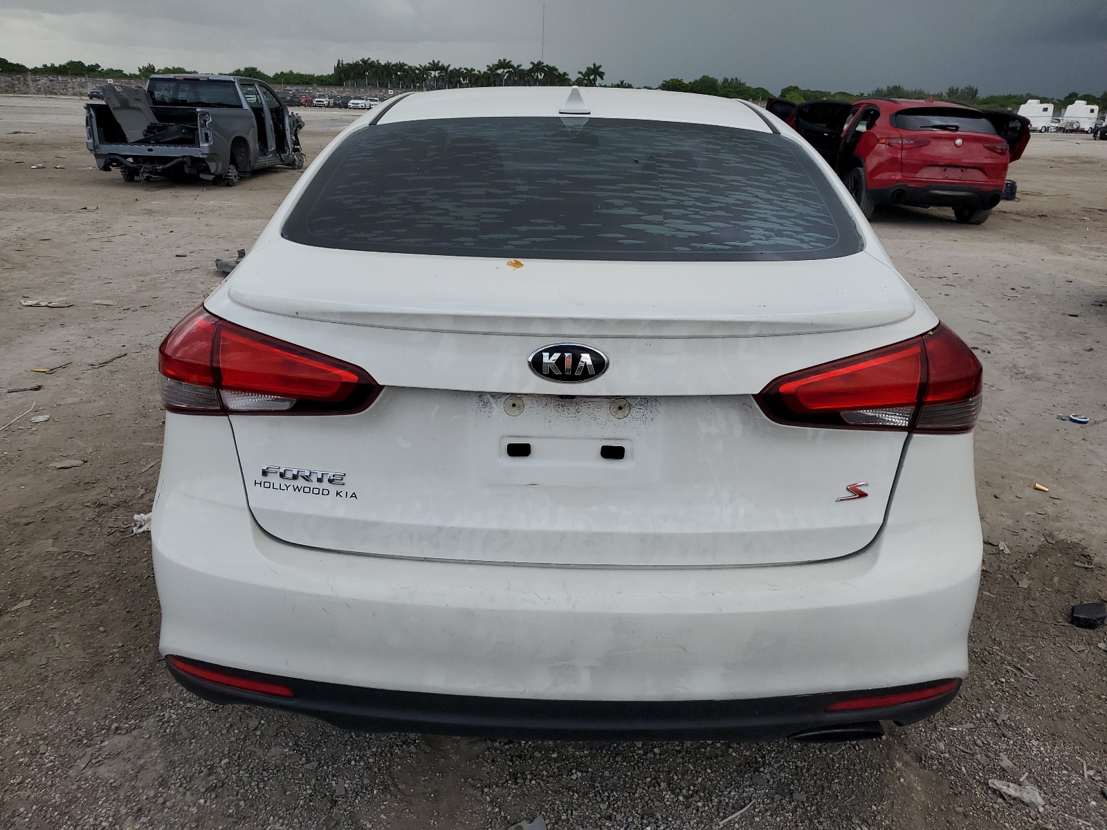 3KPFL4A79HE038043 2017 Kia Forte Lx