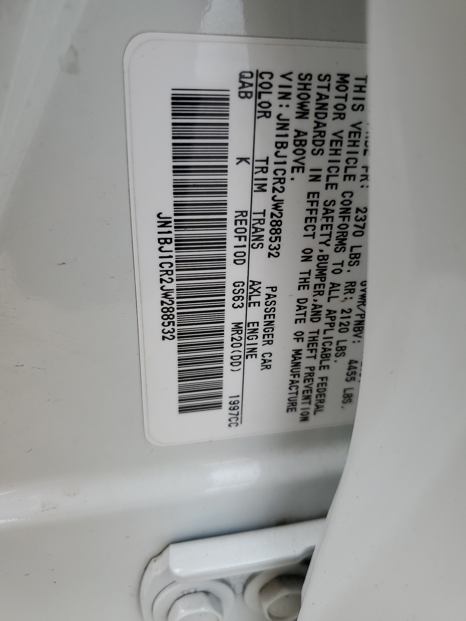 JN1BJ1CR2JW288532 2018 Nissan Rogue Sport S