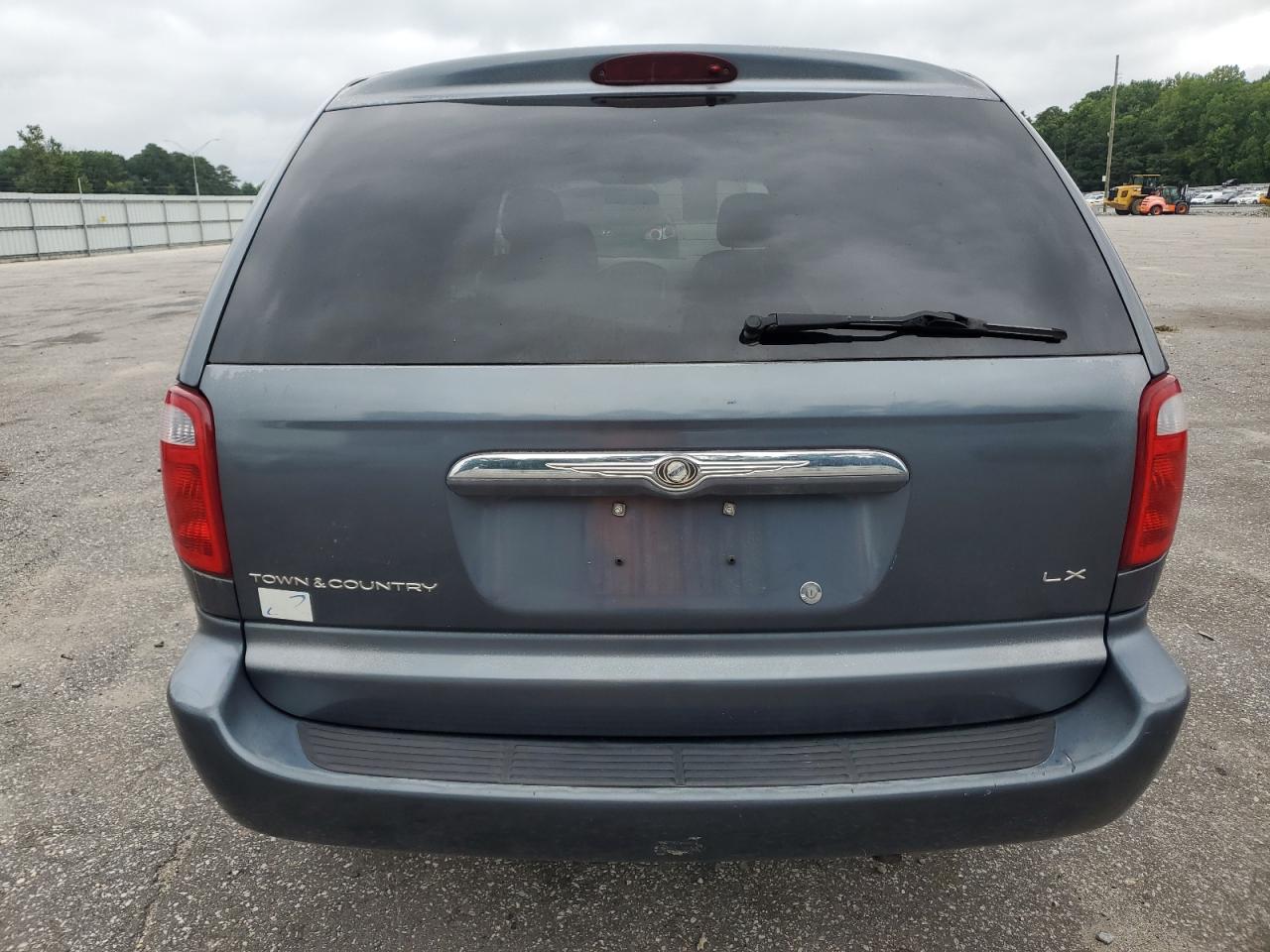 2002 Chrysler Town & Country Lx VIN: 2C4GP44382R552277 Lot: 64993634