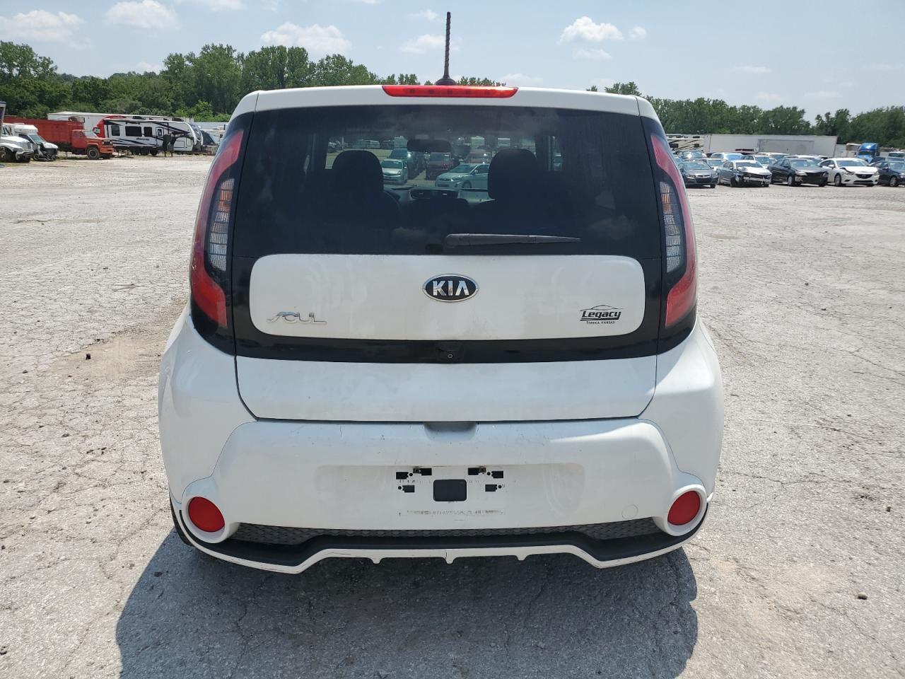 KNDJP3A56G7403378 2016 Kia Soul +