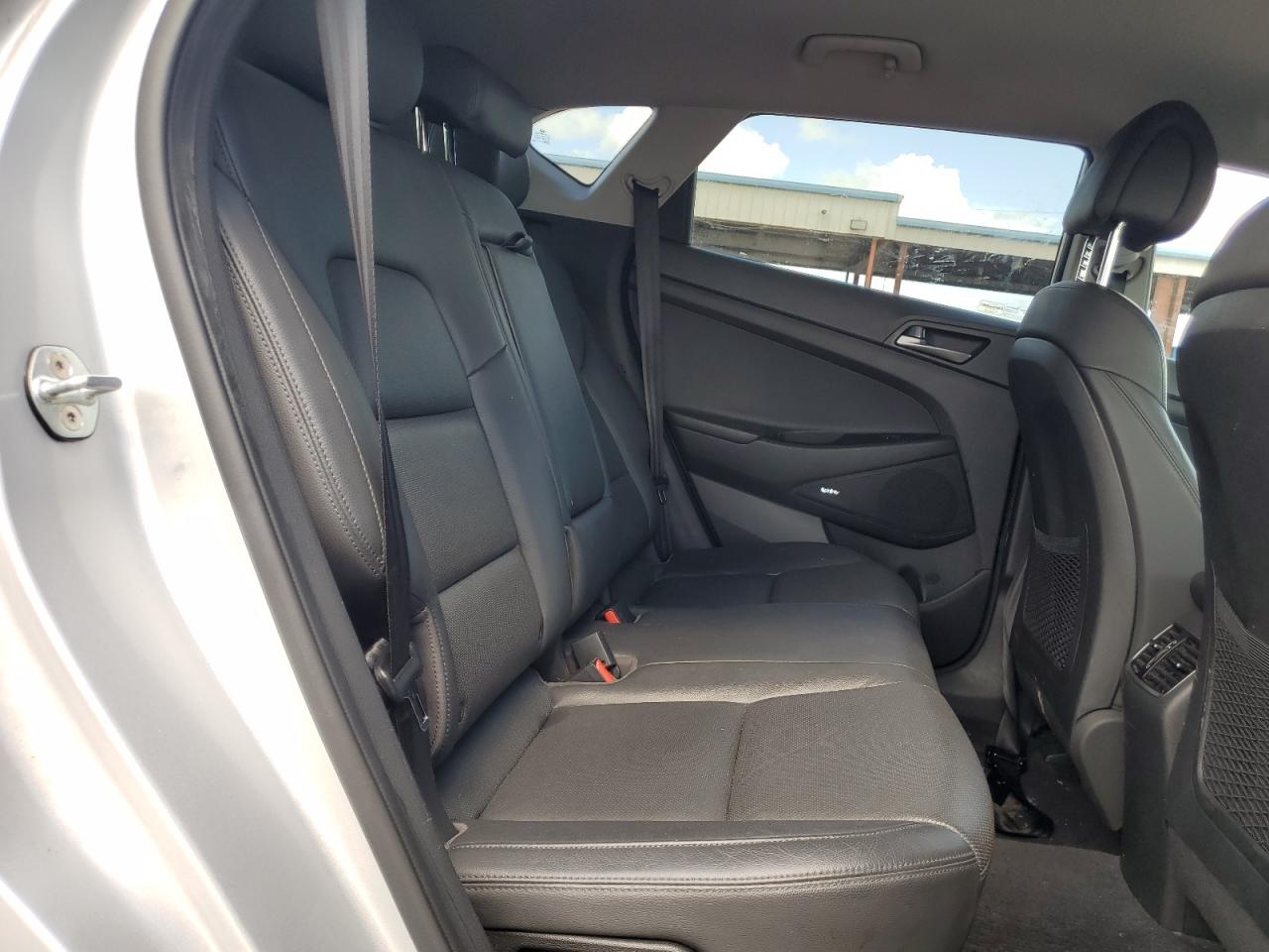 2017 Hyundai Tucson Limited VIN: KM8J33A45HU519298 Lot: 64320254