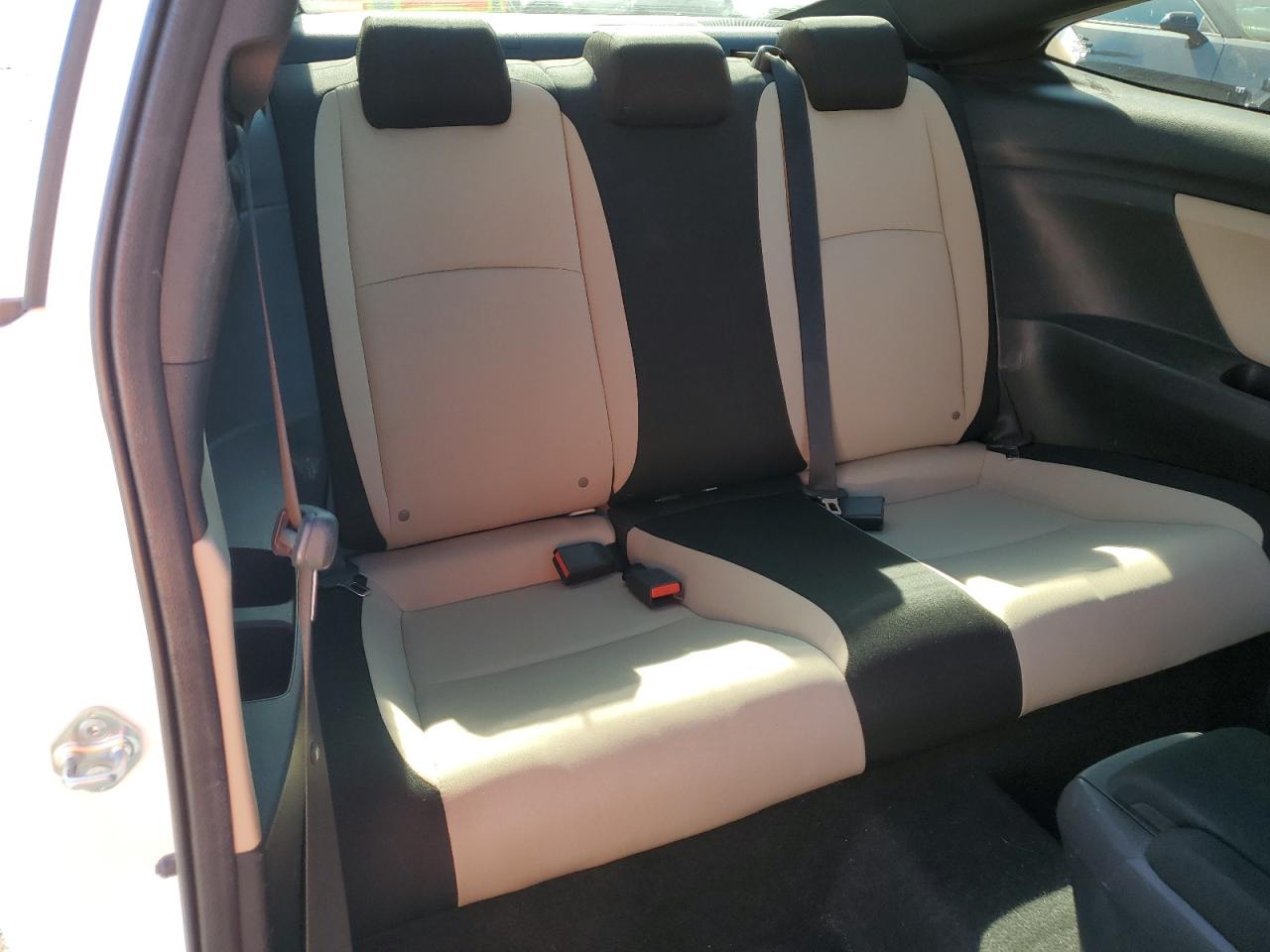 2018 Honda Civic Lx VIN: 2HGFC4B07JH305662 Lot: 63728634