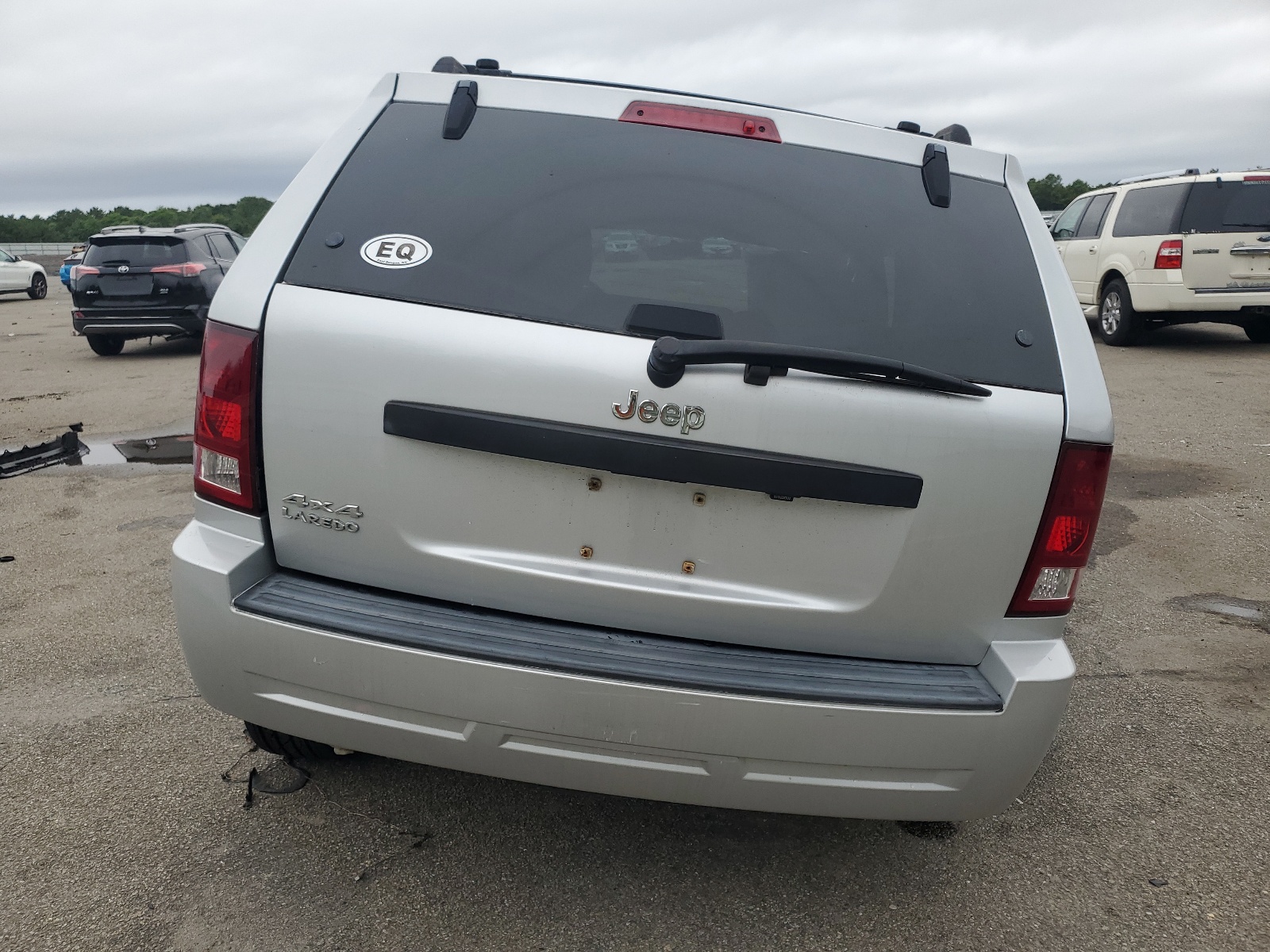 1J8GR48K99C536015 2009 Jeep Grand Cherokee Laredo