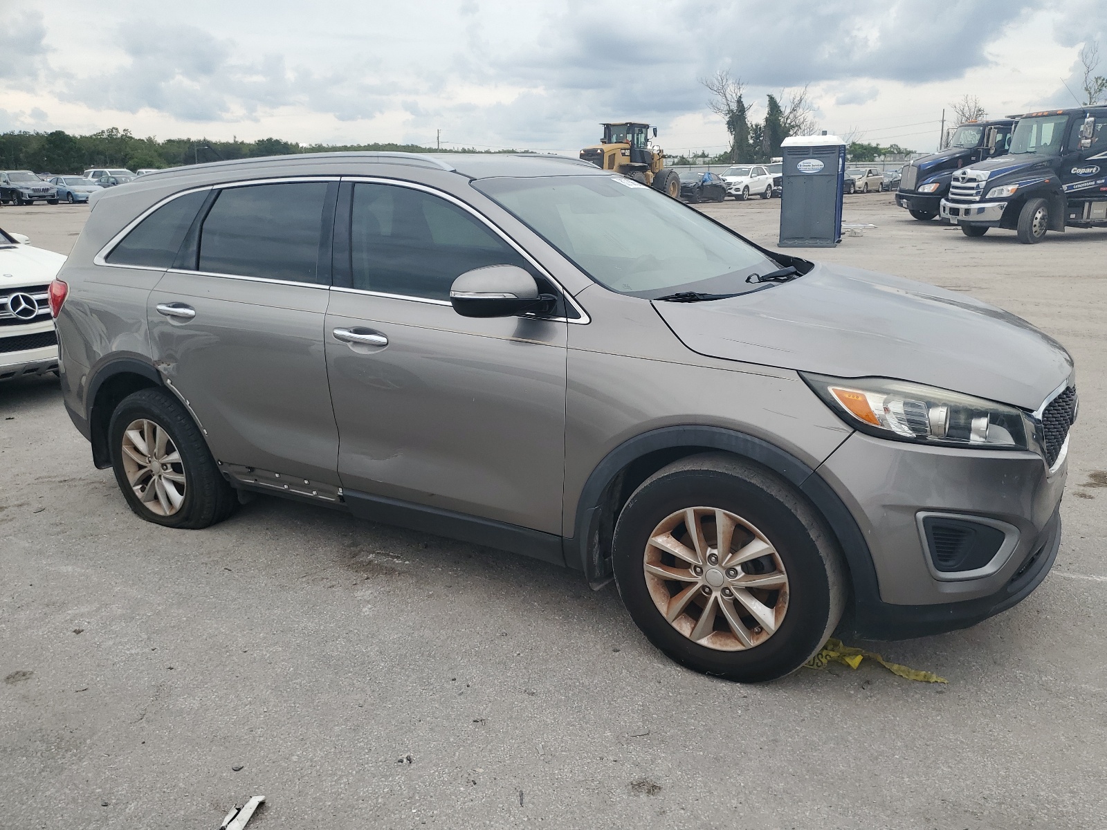 2017 Kia Sorento Lx vin: 5XYPG4A58HG289825