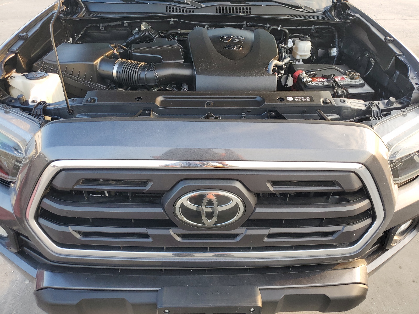 2019 Toyota Tacoma Double Cab vin: 5TFAZ5CN7KX084004