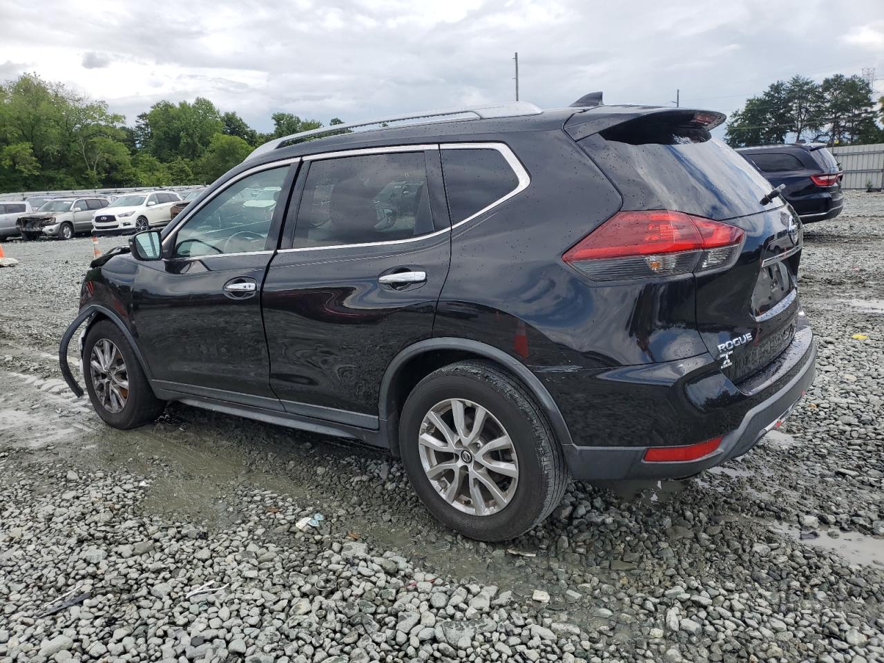 KNMAT2MT7JP512410 2018 NISSAN ROGUE - Image 2