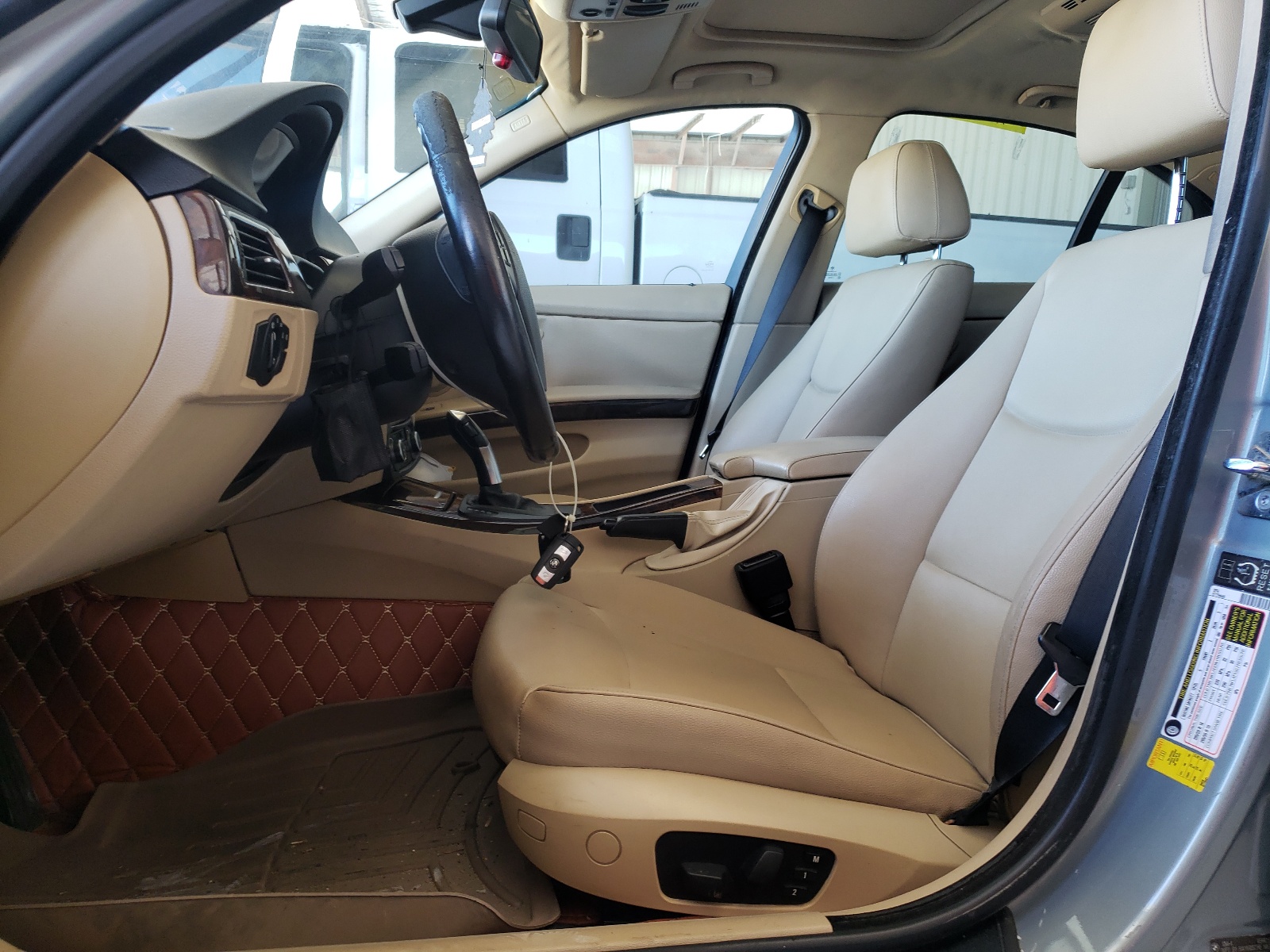 WBAVA37537NE25523 2007 BMW 328 I