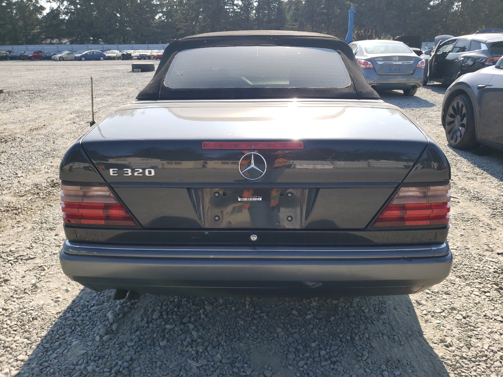 WDBEA66E2SC170868 1995 Mercedes-Benz E 320