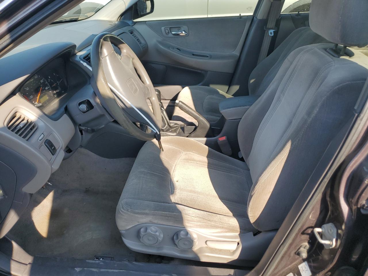 1999 Honda Accord Lx VIN: 1HGCG5540XA102468 Lot: 63715504