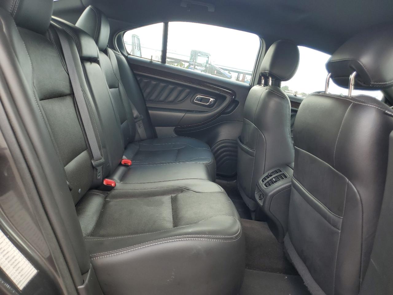 2015 Ford Taurus Limited VIN: 1FAHP2F80FG146718 Lot: 62808864