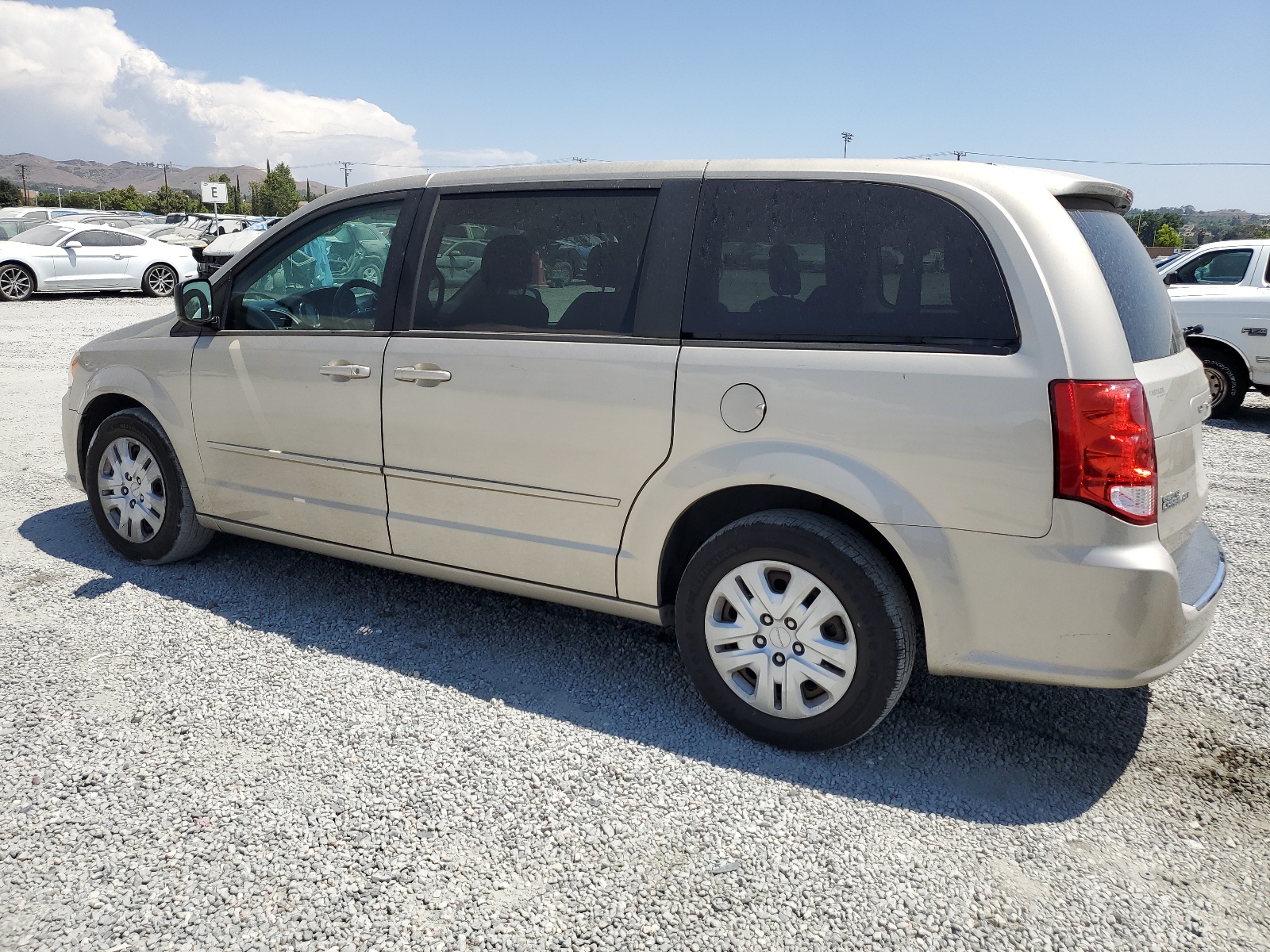 2015 Dodge Grand Caravan Se vin: 2C4RDGBG8FR624318