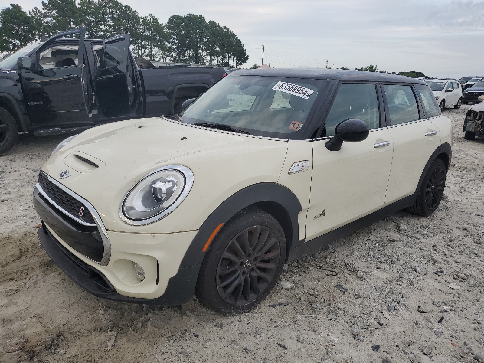 2017 Mini Cooper S Clubman All4 vin: WMWLU5C53H2E83554