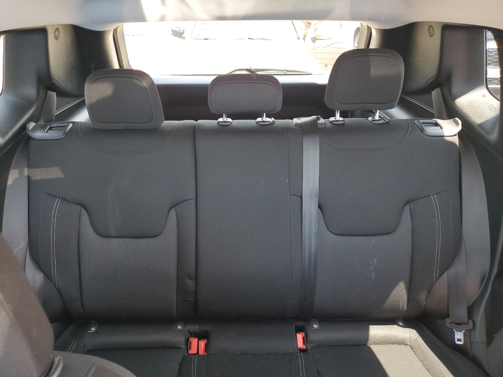 ZACNJBAB6LPM06990 2020 Jeep Renegade Sport