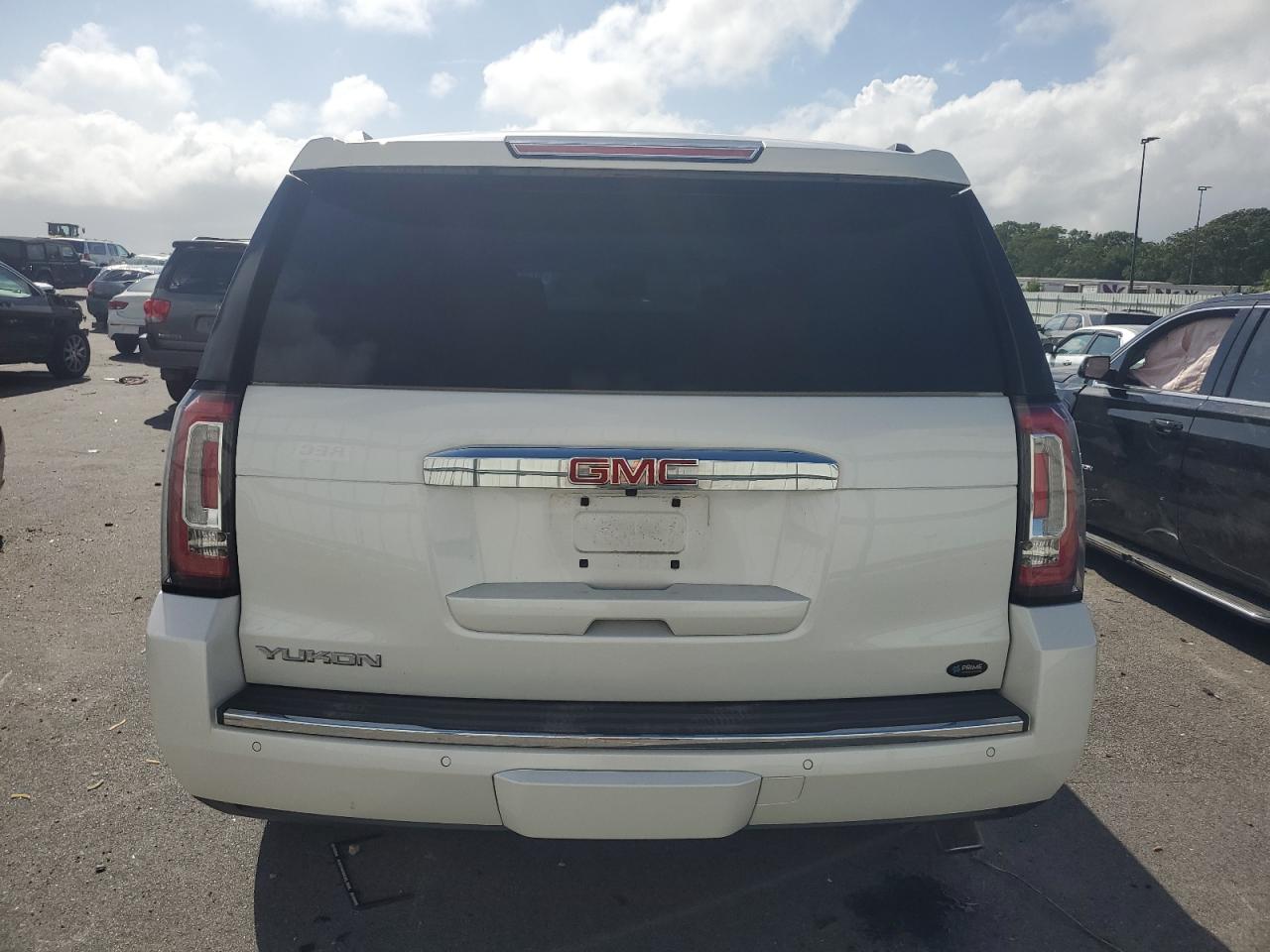 2018 GMC Yukon Denali VIN: 1GKS2CKJ0JR362910 Lot: 61753614