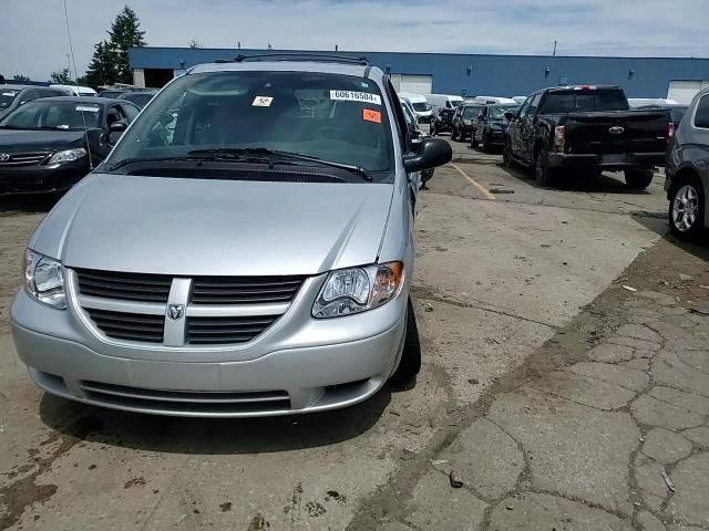 2005 Dodge Caravan Sxt VIN: 1D4GP45R75B144491 Lot: 60616504