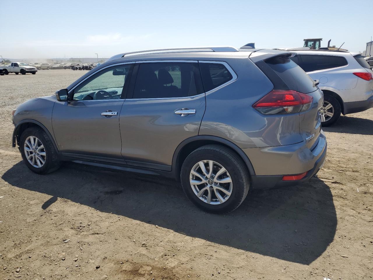 2018 Nissan Rogue S VIN: KNMAT2MT0JP511714 Lot: 63323044