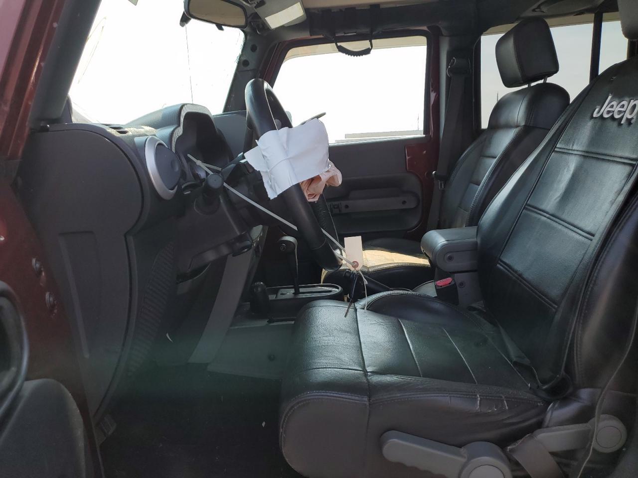 2008 Jeep Wrangler Unlimited Sahara VIN: 1J4GA59158L525709 Lot: 64086104