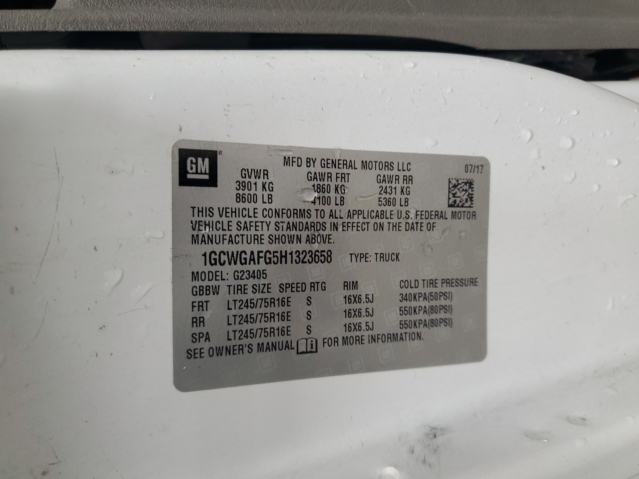 1GCWGAFG5H1323658 2017 Chevrolet Express G2500