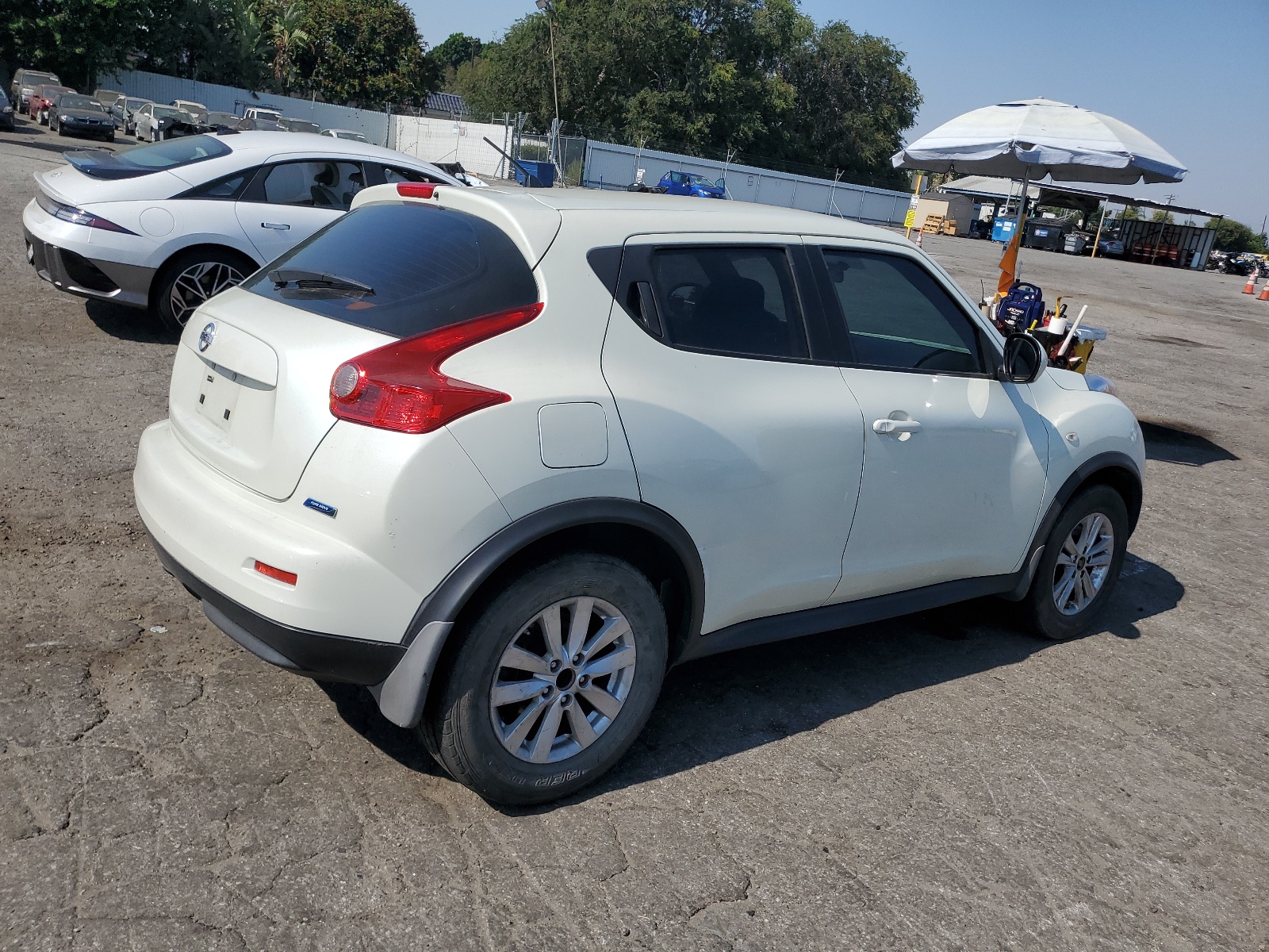 2012 Nissan Juke S vin: JN8AF5MR0CT112068