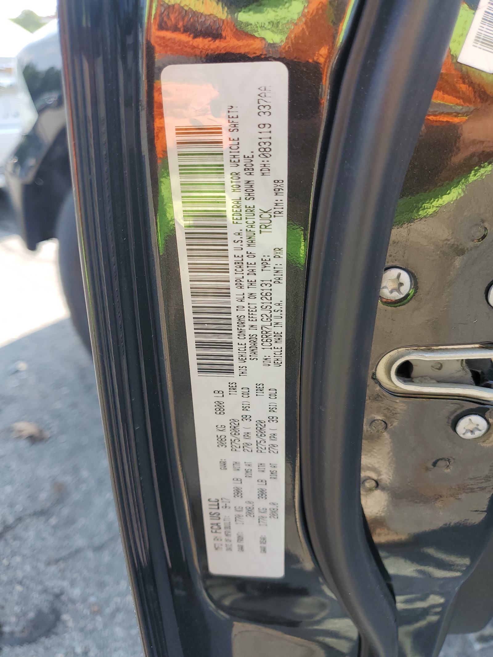 1C6RR7LG2JS126131 2018 Ram 1500 Slt