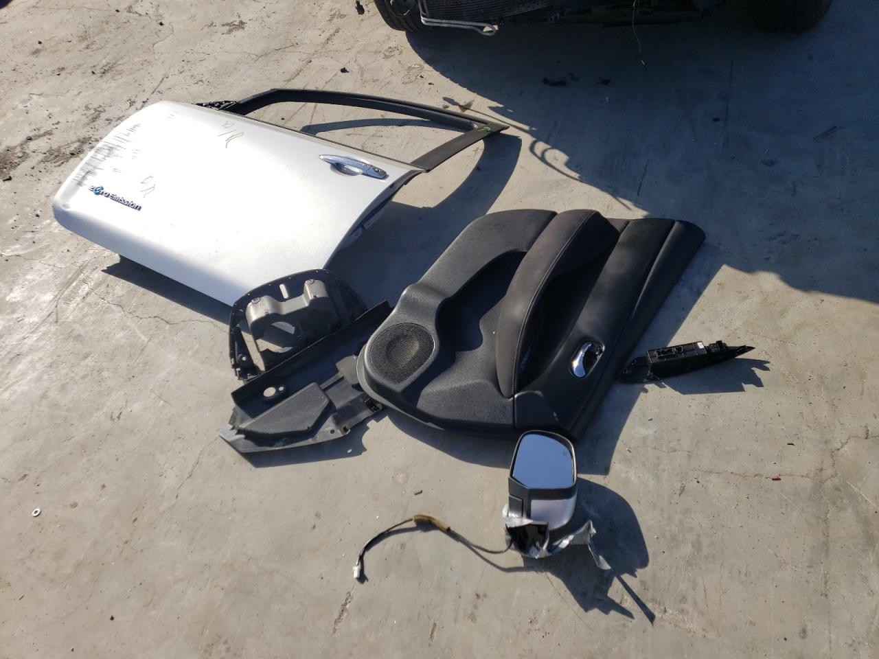 2015 Nissan Leaf S VIN: 1N4AZ0CP4FC325993 Lot: 64169604