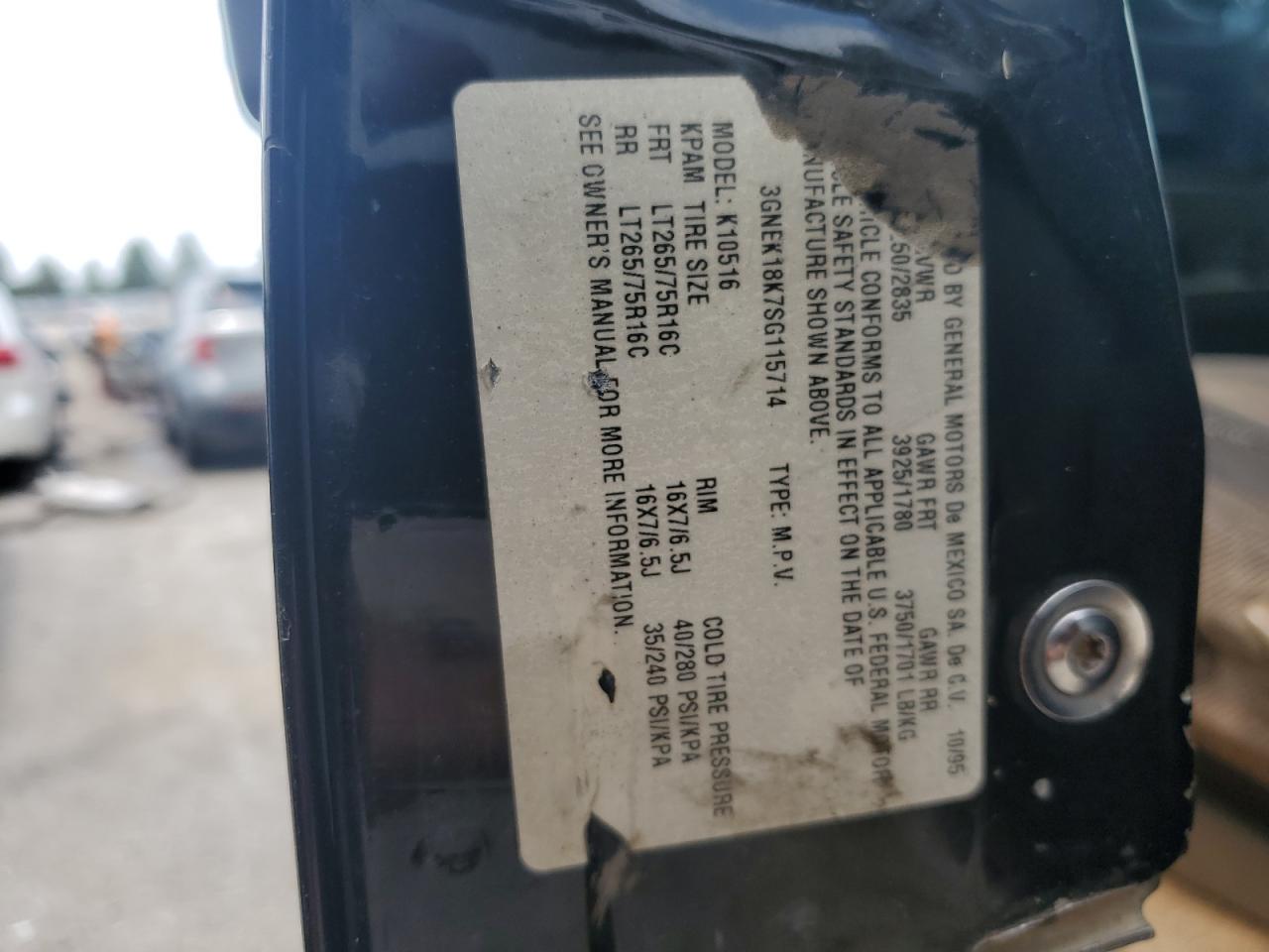 1995 Chevrolet Tahoe K1500 VIN: 3GNEK18K7SG115714 Lot: 63813044