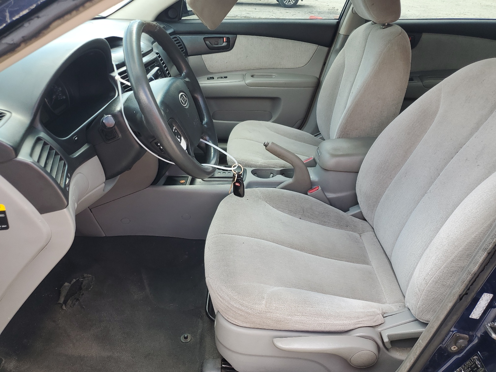 KNAGE123175128724 2007 Kia Optima Lx