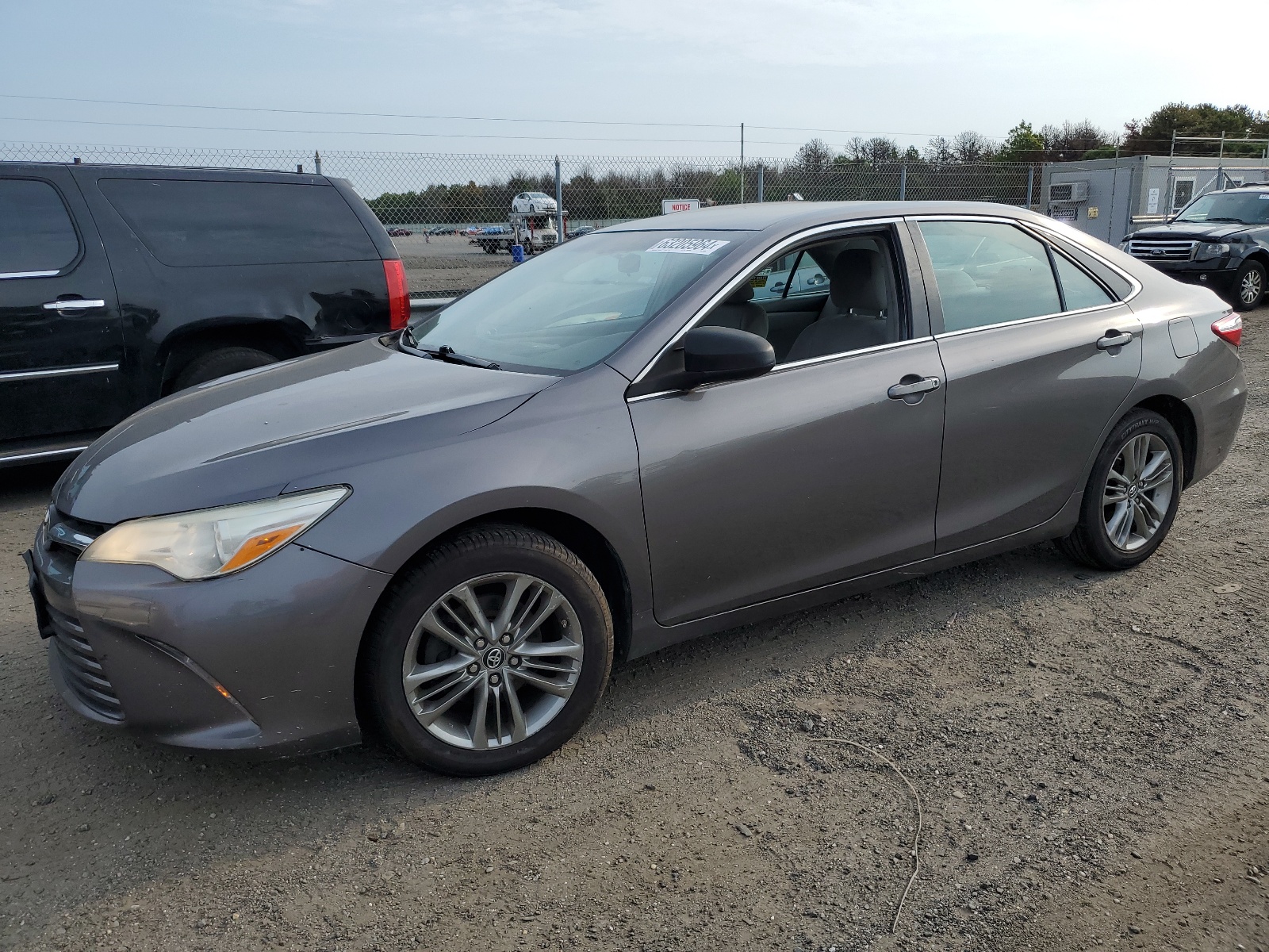 2016 Toyota Camry Le vin: 4T4BF1FK2GR567255