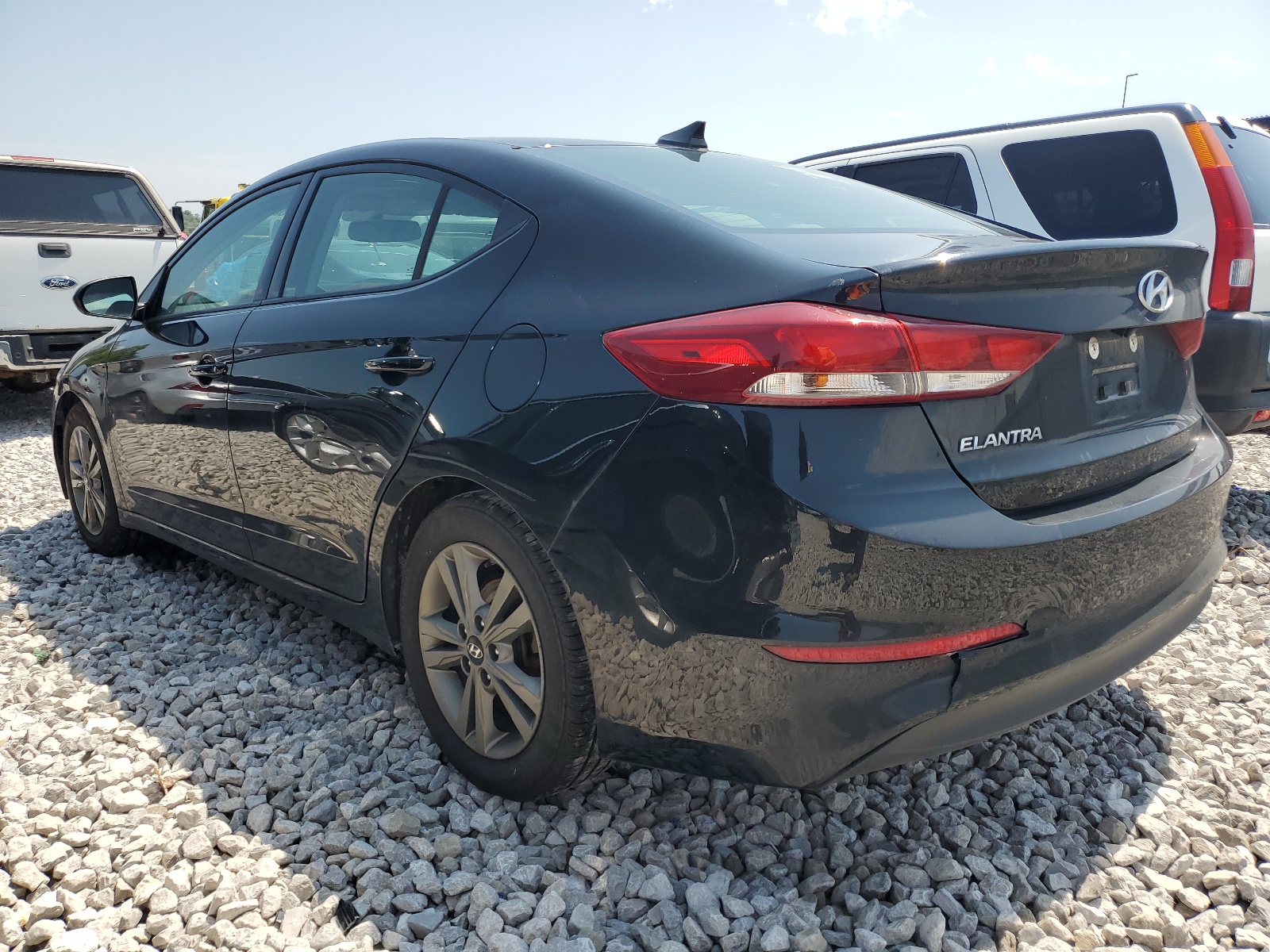 2018 Hyundai Elantra Sel vin: 5NPD84LF1JH323463