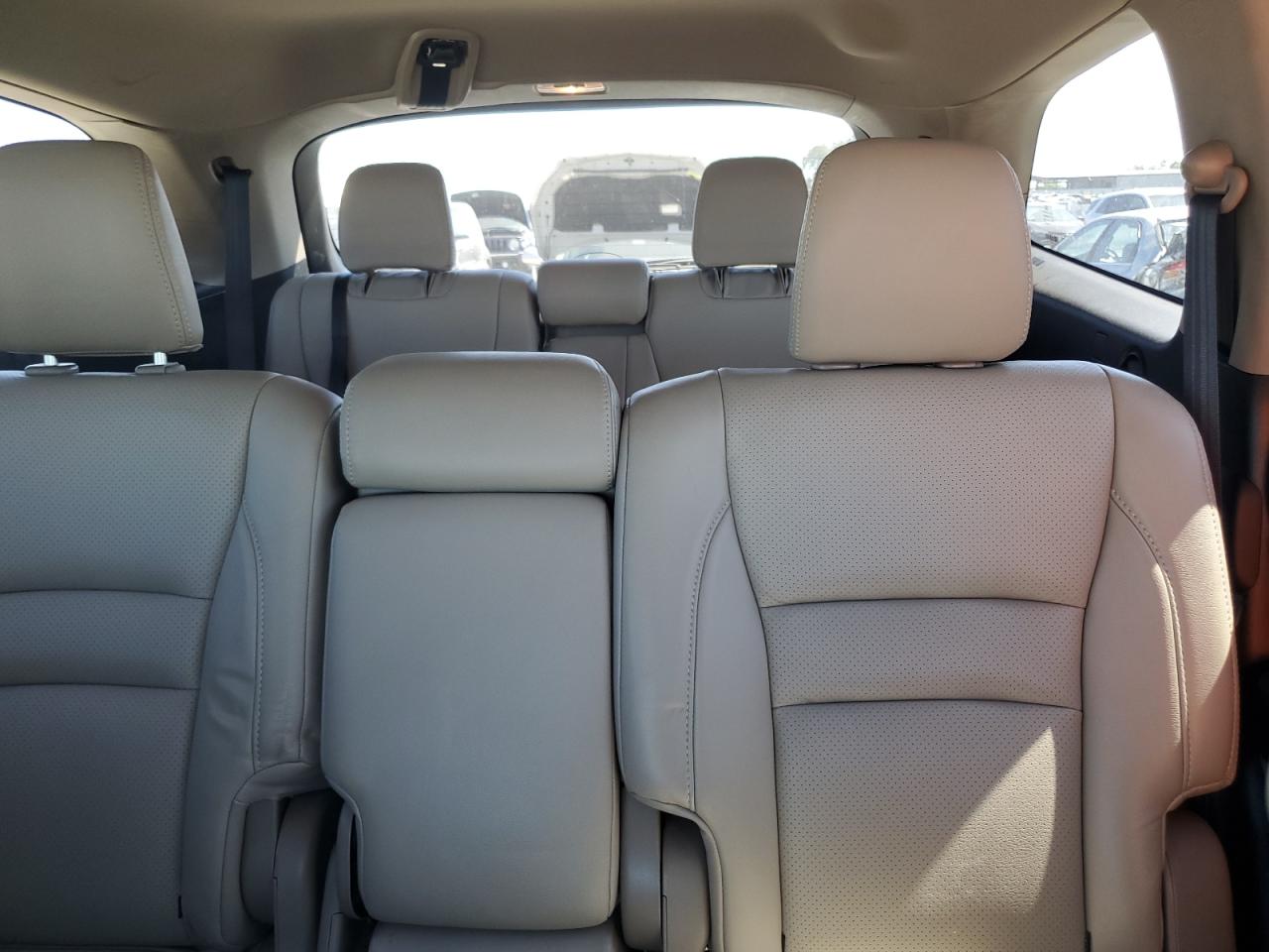 5FNYF6H35KB084582 2019 Honda Pilot Ex