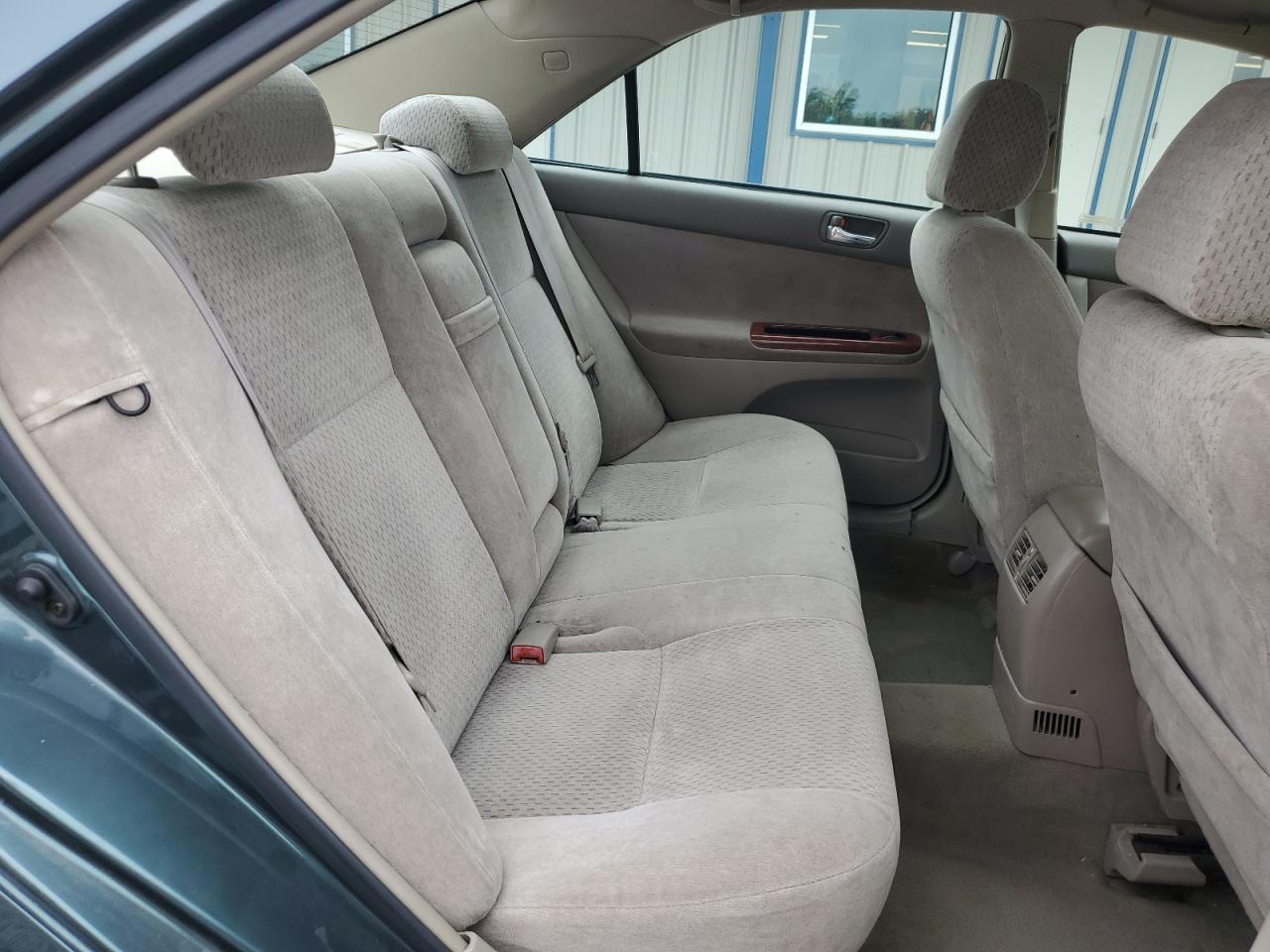 2003 Toyota Camry Le VIN: 4T1BE30K13U670114 Lot: 63919164