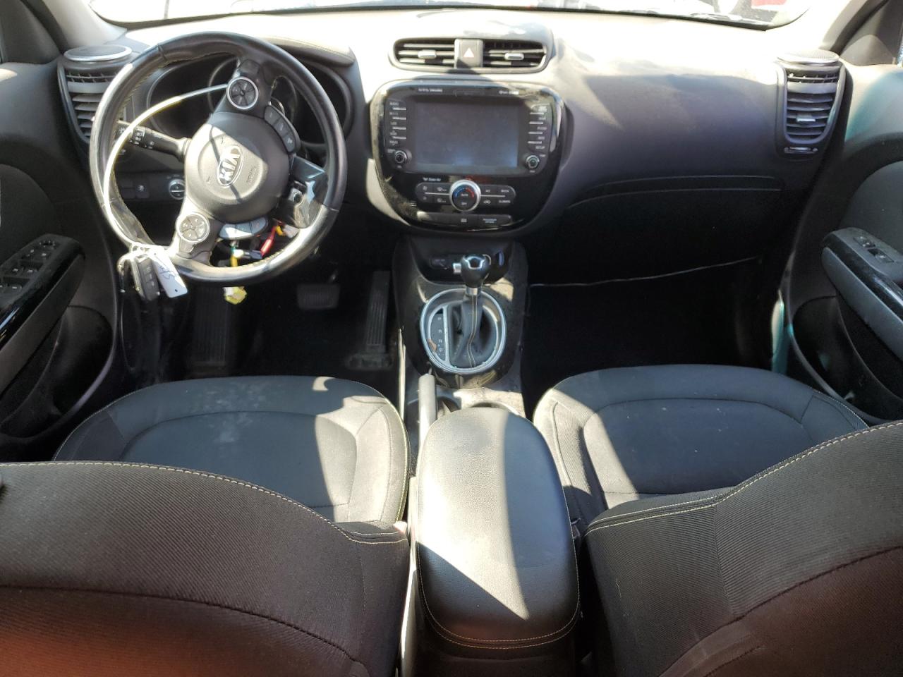 2016 Kia Soul + VIN: KNDJP3A57G7323930 Lot: 64409064