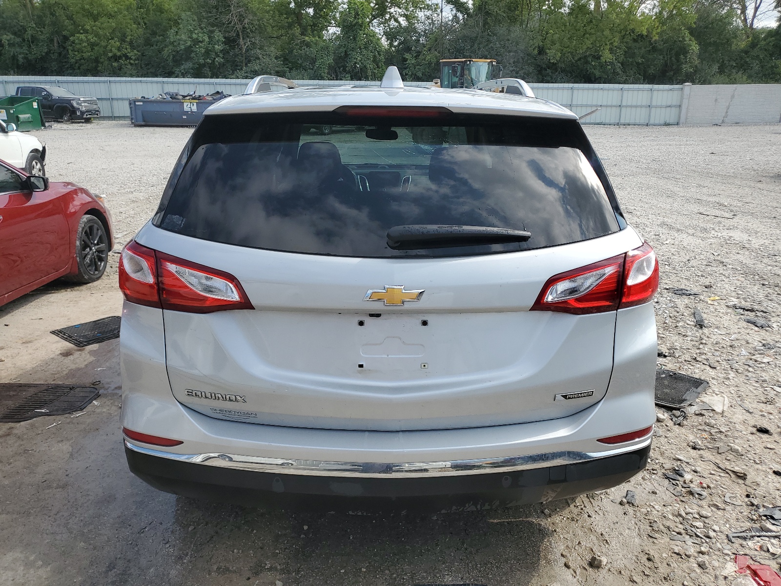 2GNAXMEV4J6116703 2018 Chevrolet Equinox Premier