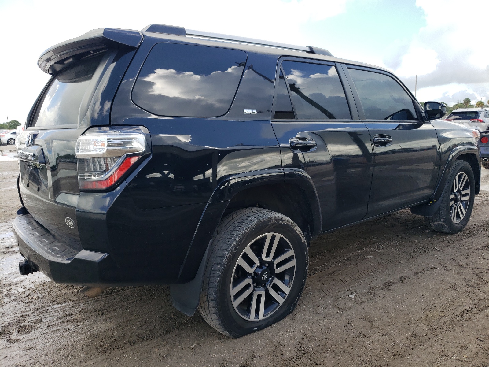 2021 Toyota 4Runner Sr5 vin: JTEEU5JR2M5237078