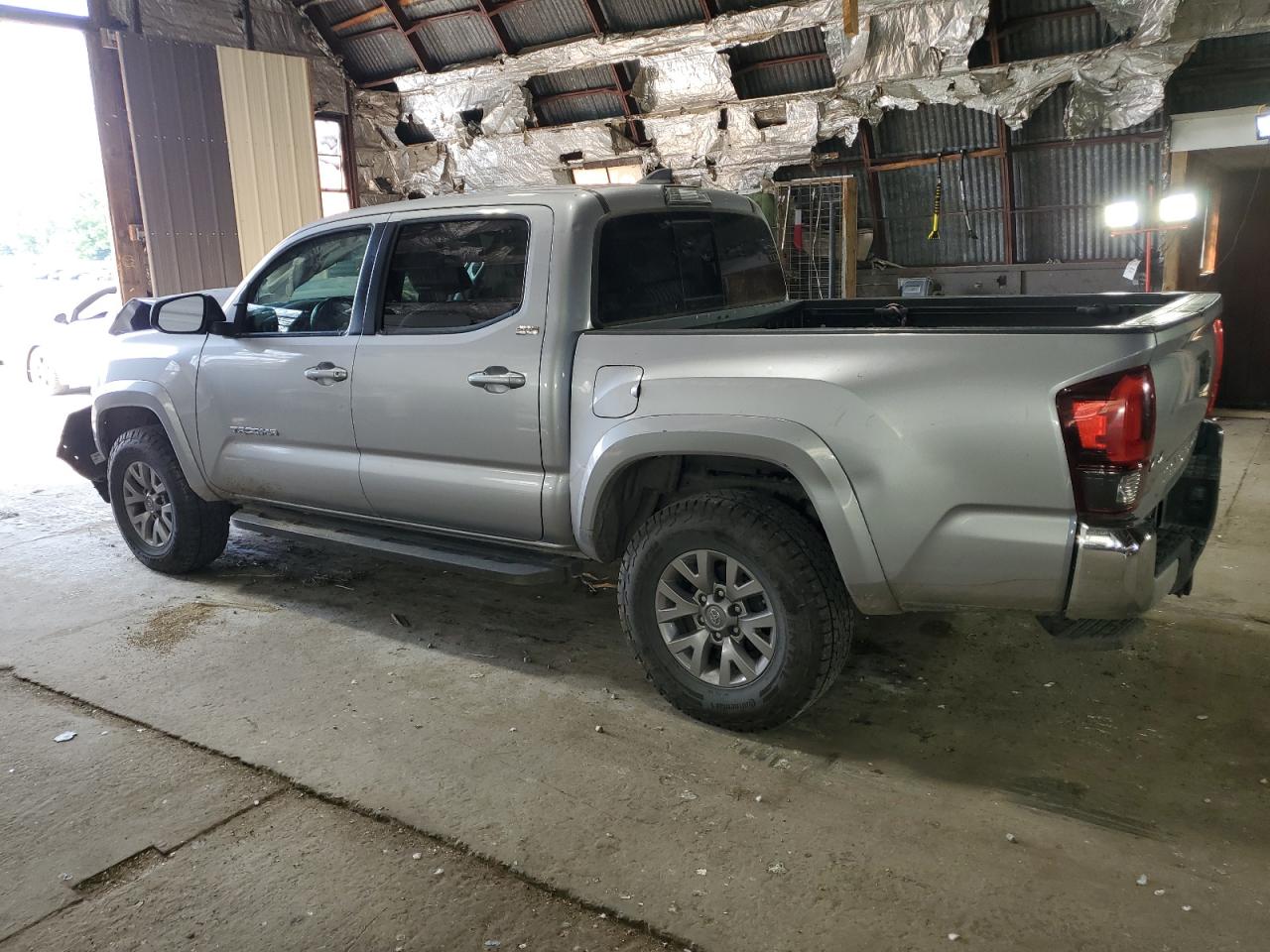 2018 Toyota Tacoma - Image 2