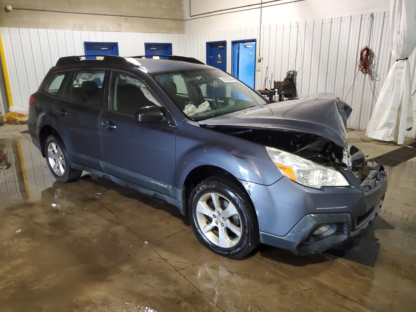 2014 Subaru Outback 2.5I vin: 4S4BRBAC4E3327652