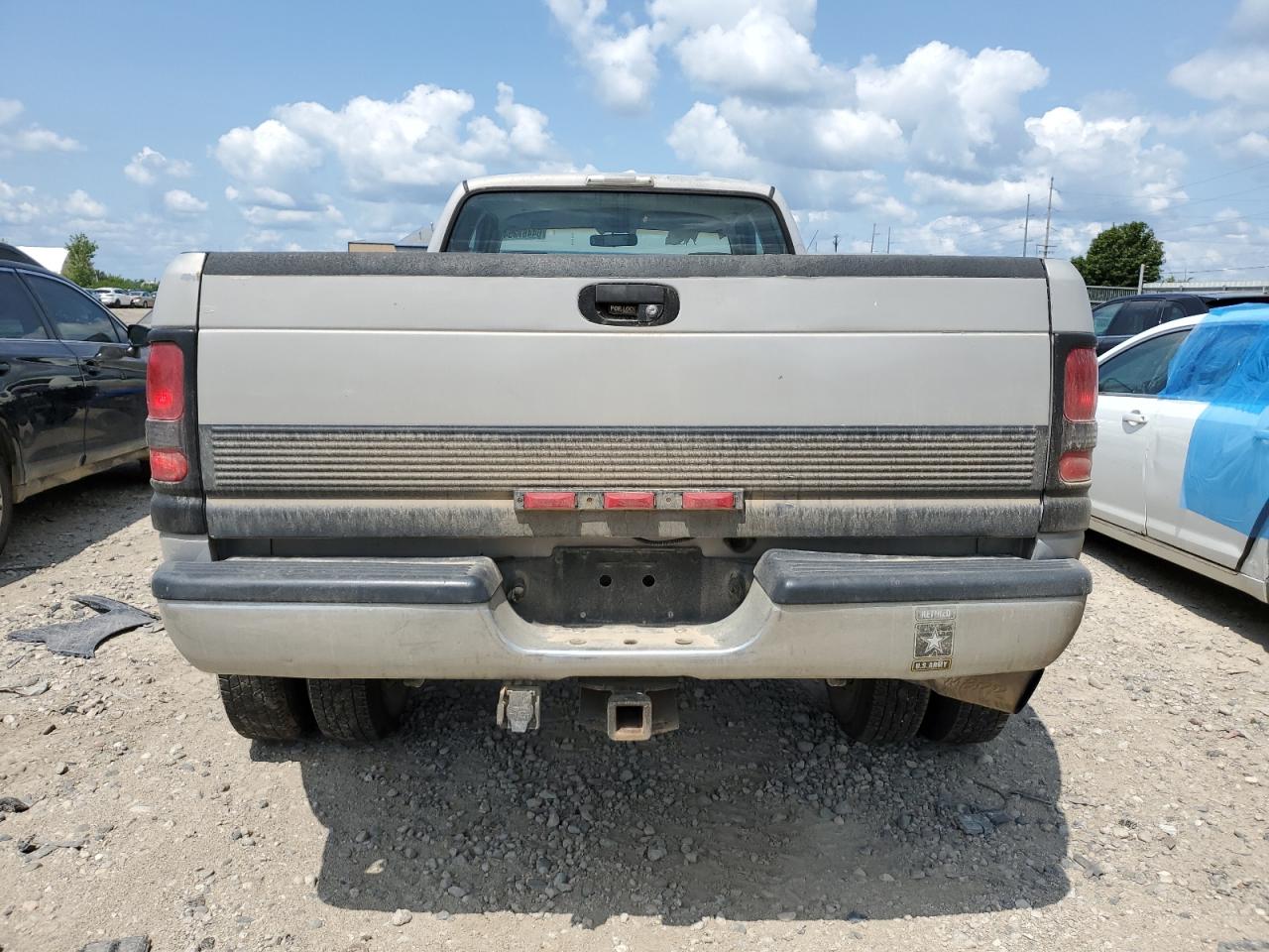 1997 Dodge Ram 3500 VIN: 3B7MF33D1VM500916 Lot: 64467354