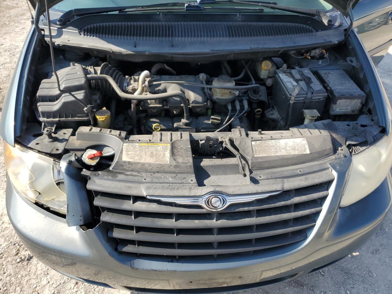 2006 Chrysler Town & Country VIN: 1A4GP45R56B582399 Lot: 64981364