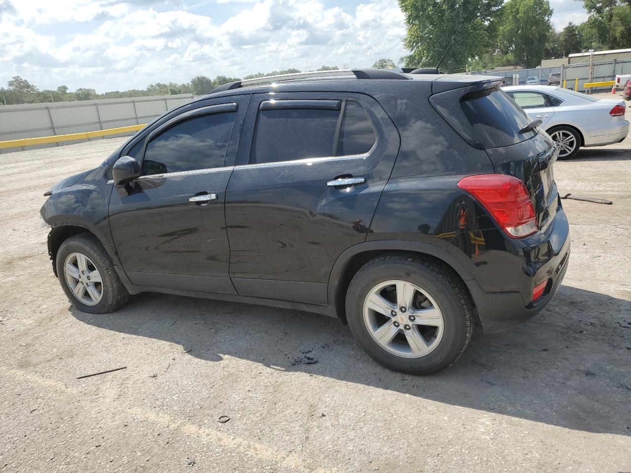 KL7CJPSB0LB034706 2020 CHEVROLET TRAX - Image 2