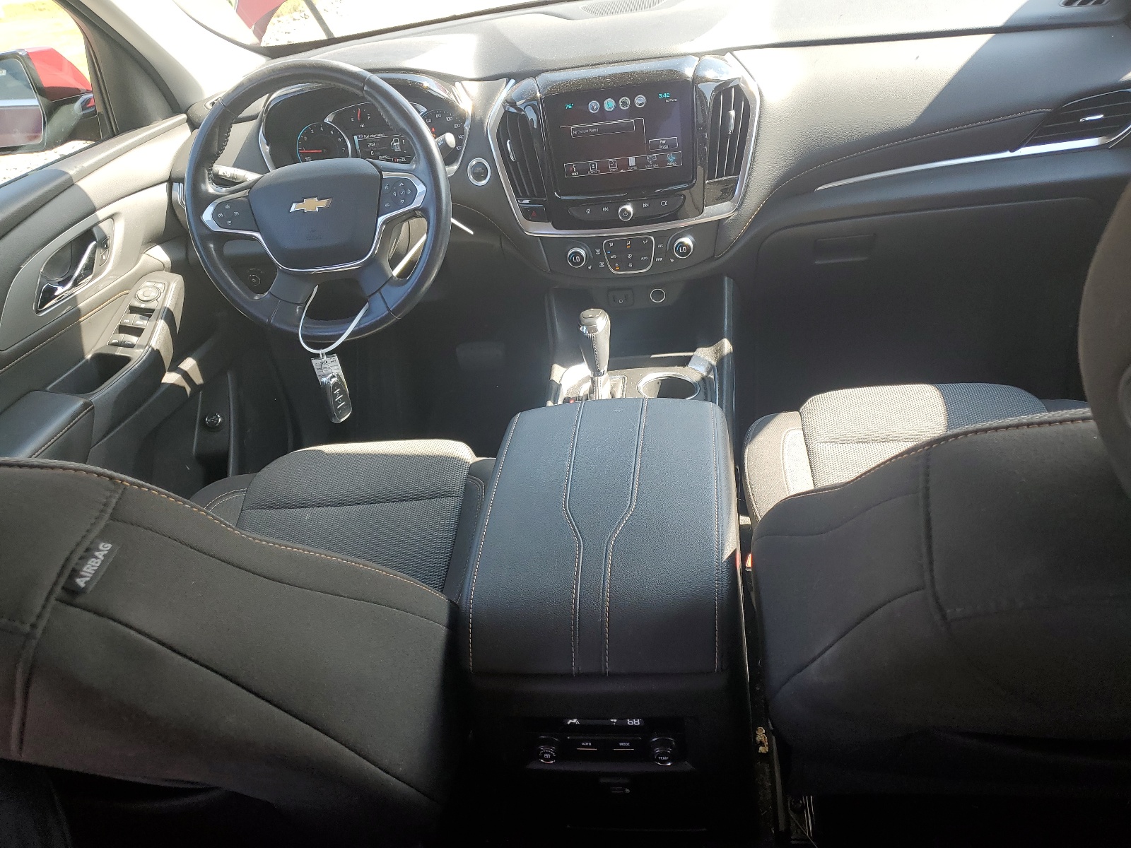 1GNERGKW7KJ291834 2019 Chevrolet Traverse Lt