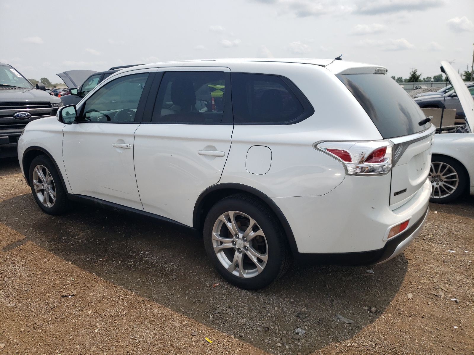 2015 Mitsubishi Outlander Se vin: JA4AD3A3XFZ010620