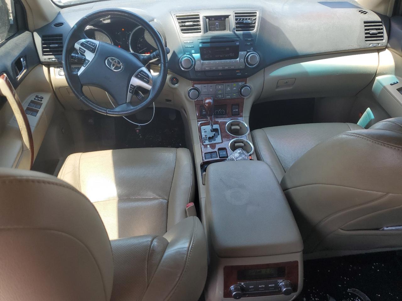 2012 Toyota Highlander - Image 8
